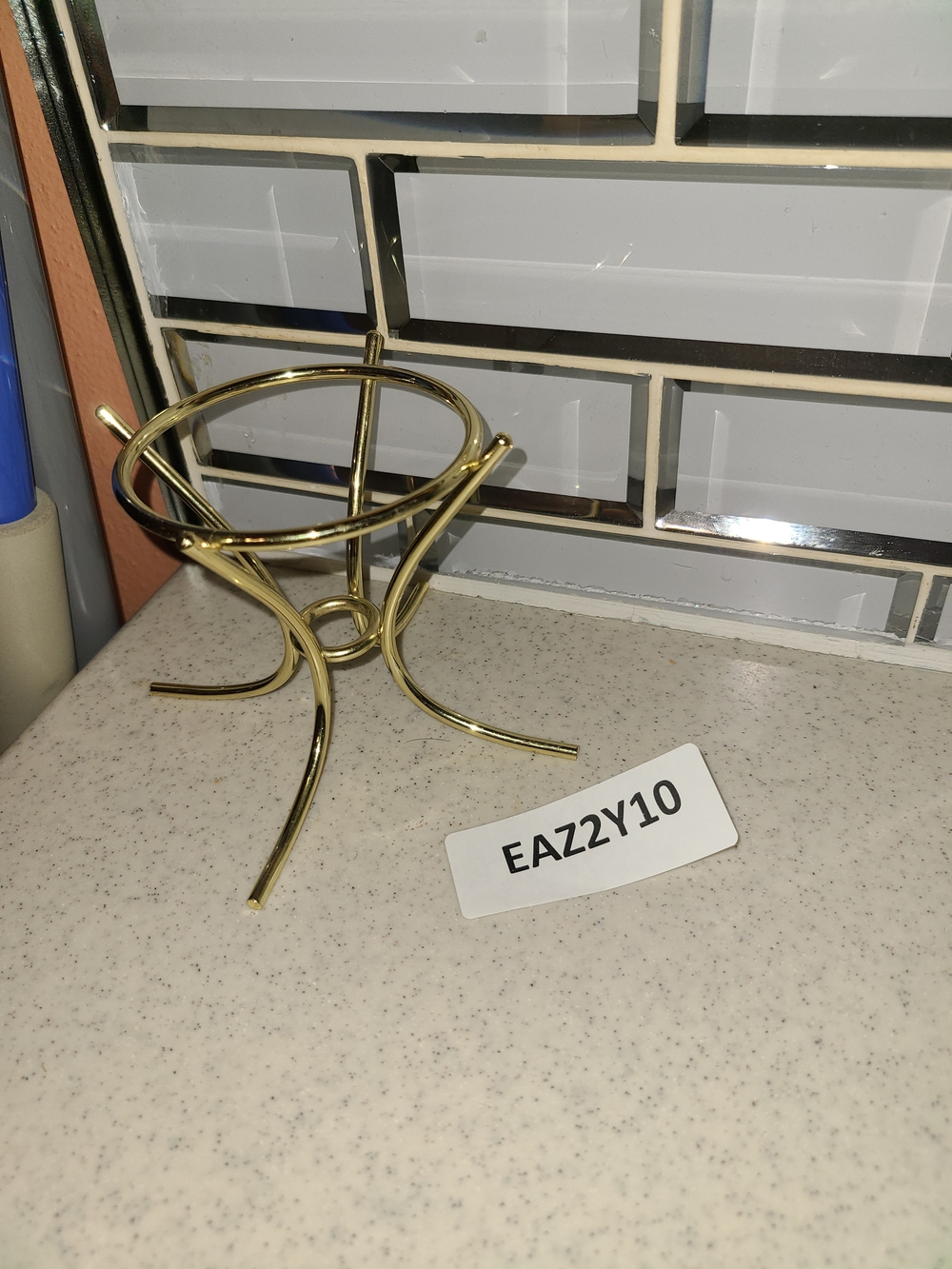 Gold Metal Bowl Stand - Elegant Home Dining Display